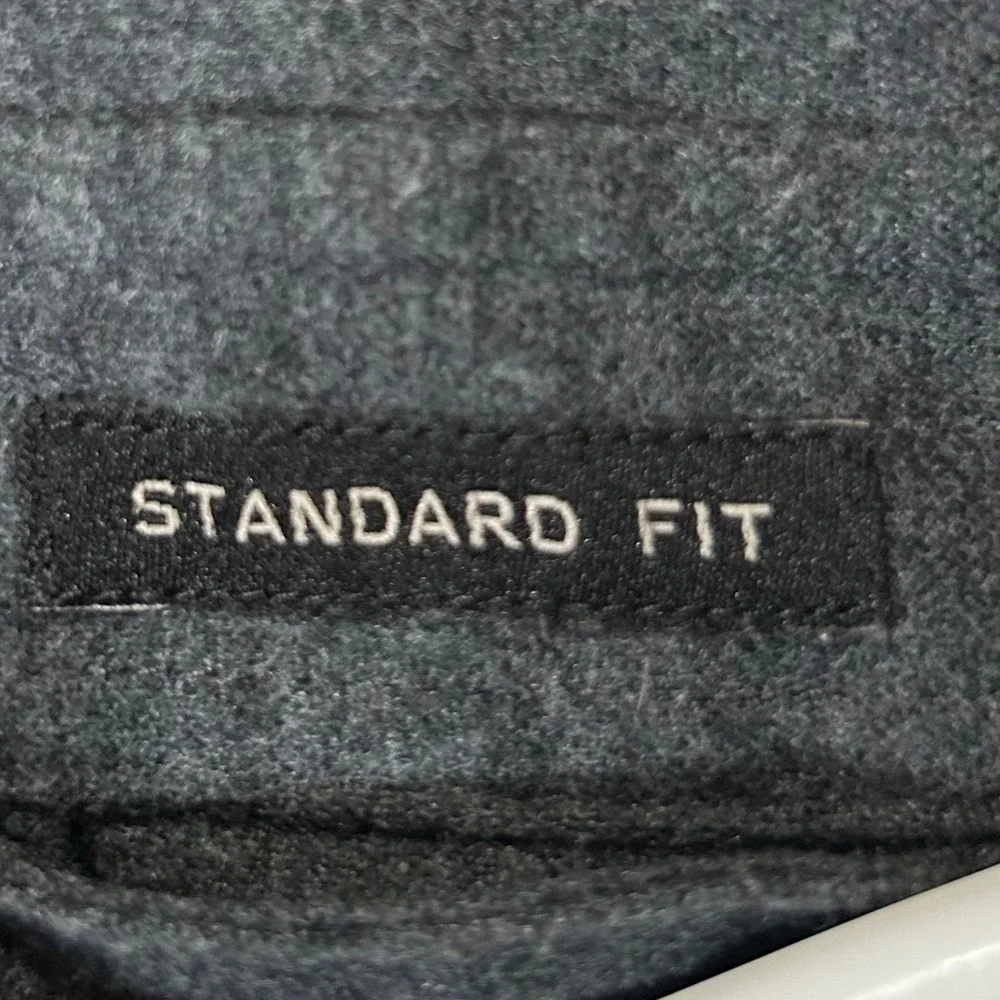 Banana Republic Mens Standard Fit Gray Flannel Style Button Down Shirt Medium